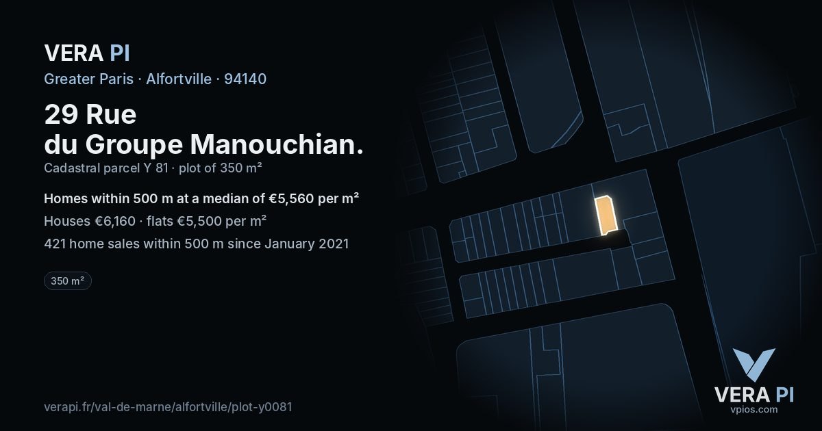 29 Rue du Groupe Manouchian, Alfortville at night – the plot lit, the parcels around coloured by the prices near them