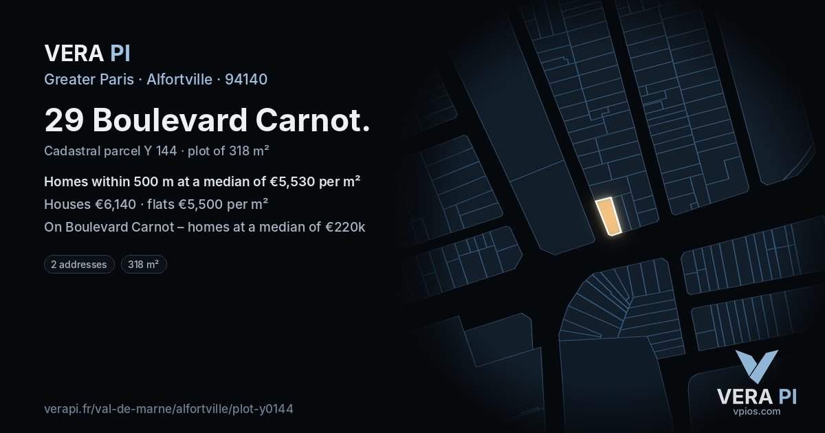 29 Boulevard Carnot, Alfortville at night – the plot lit, the parcels around coloured by the prices near them