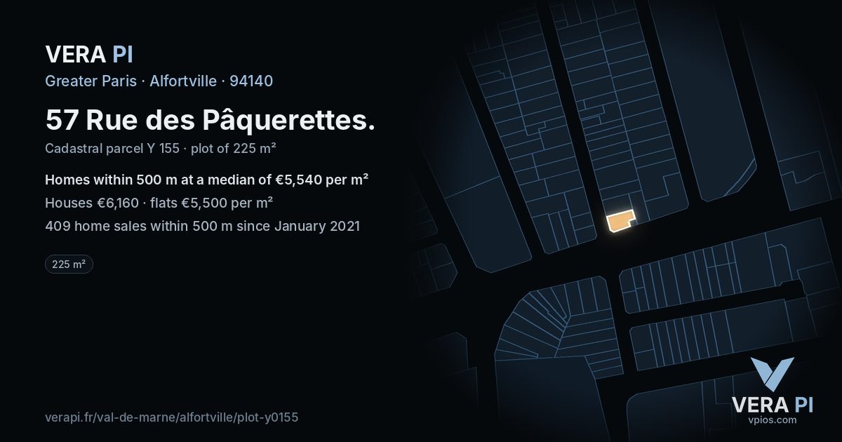 57 Rue des Pâquerettes, Alfortville at night – the plot lit, the parcels around coloured by the prices near them