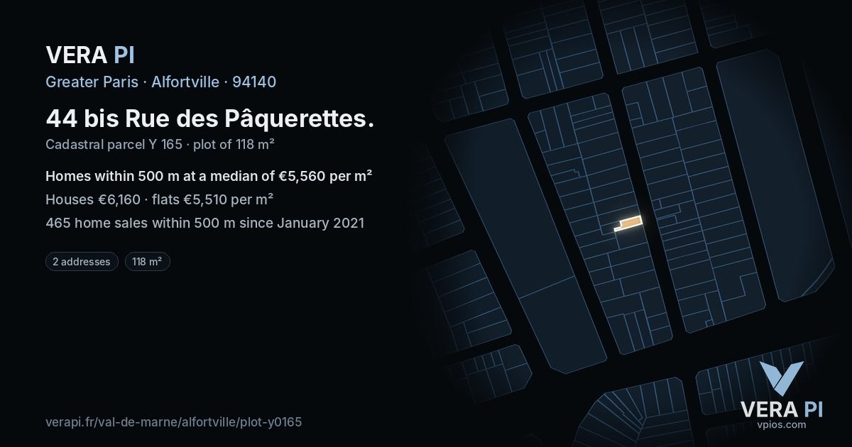 44 bis Rue des Pâquerettes, Alfortville at night – the plot lit, the parcels around coloured by the prices near them