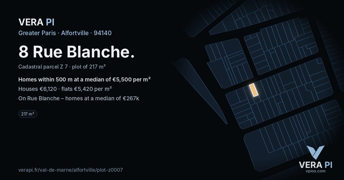 8 Rue Blanche, Alfortville at night – the plot lit, the parcels around coloured by the prices near them
