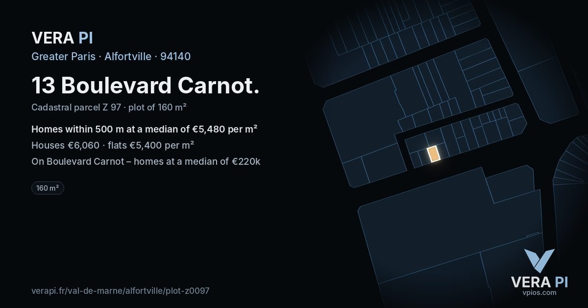13 Boulevard Carnot, Alfortville at night – the plot lit, the parcels around coloured by the prices near them