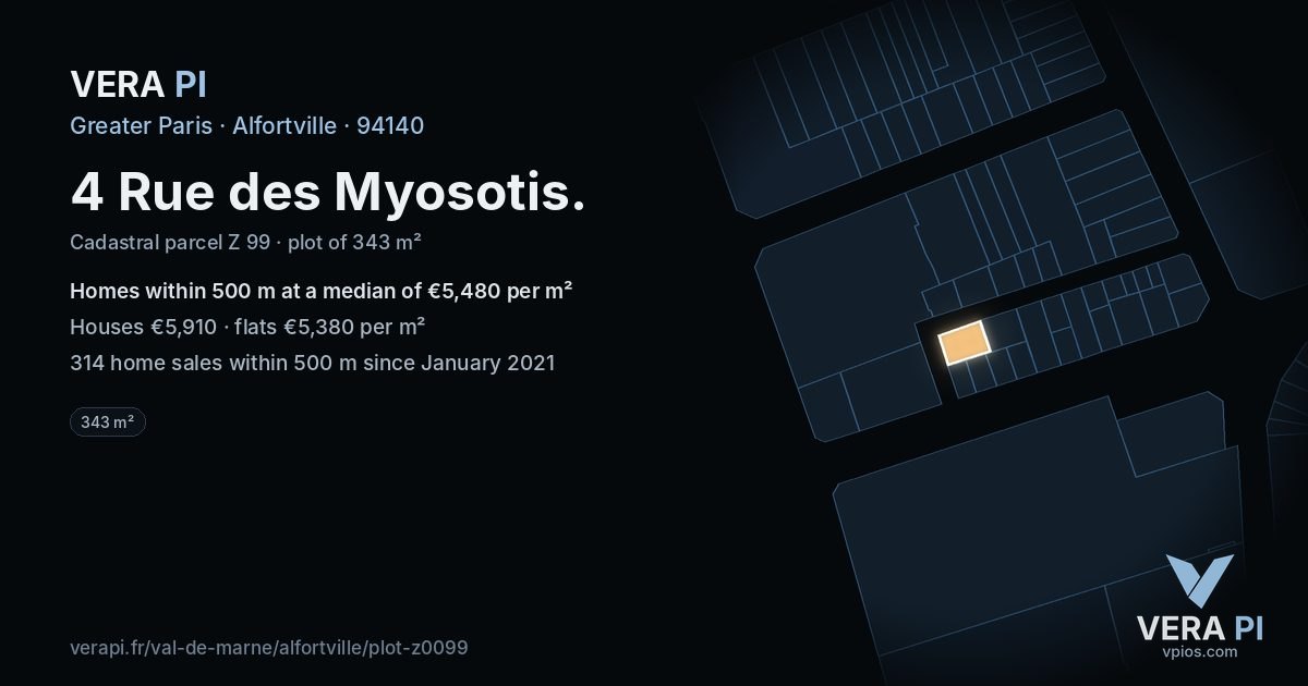 4 Rue des Myosotis, Alfortville at night – the plot lit, the parcels around coloured by the prices near them