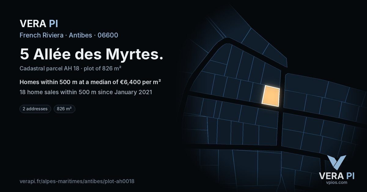 5 Allée des Myrtes, Antibes at night – the plot lit, the parcels around coloured by the prices near them