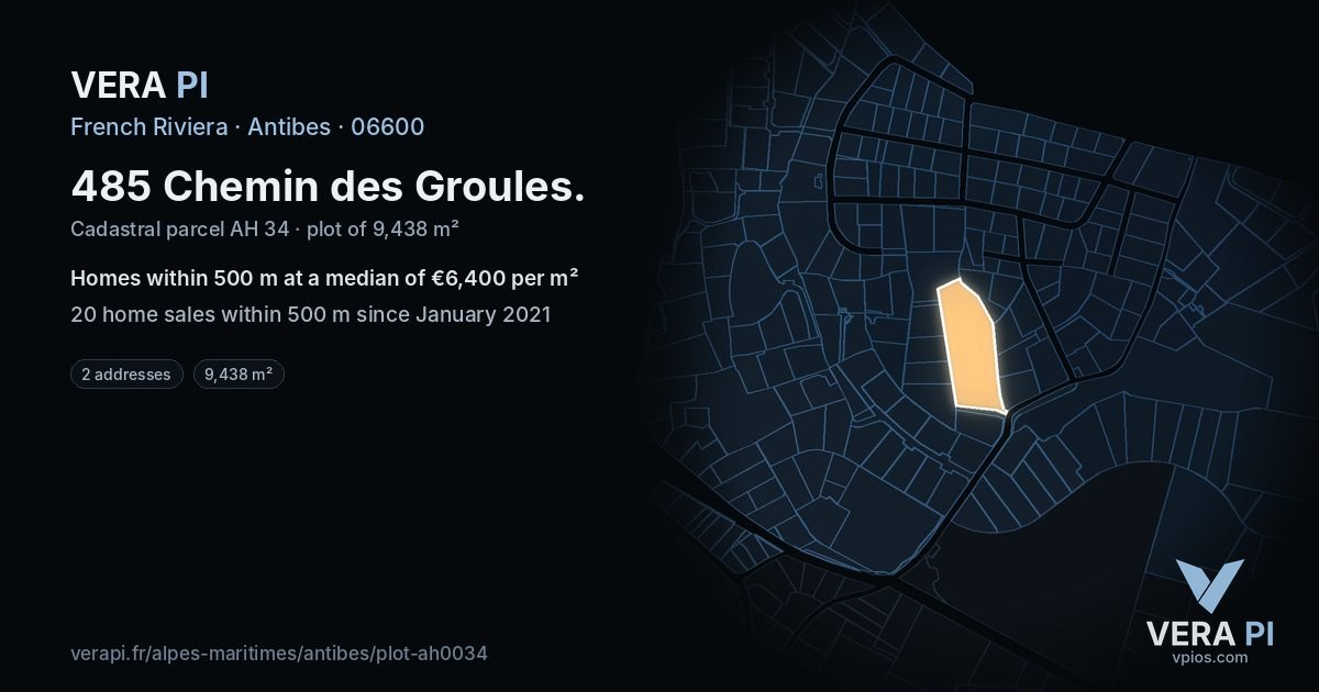 485 Chemin des Groules, Antibes at night – the plot lit, the parcels around coloured by the prices near them