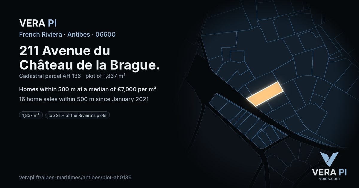211 Avenue du Château de la Brague, Antibes at night – the plot lit, the parcels around coloured by the prices near them
