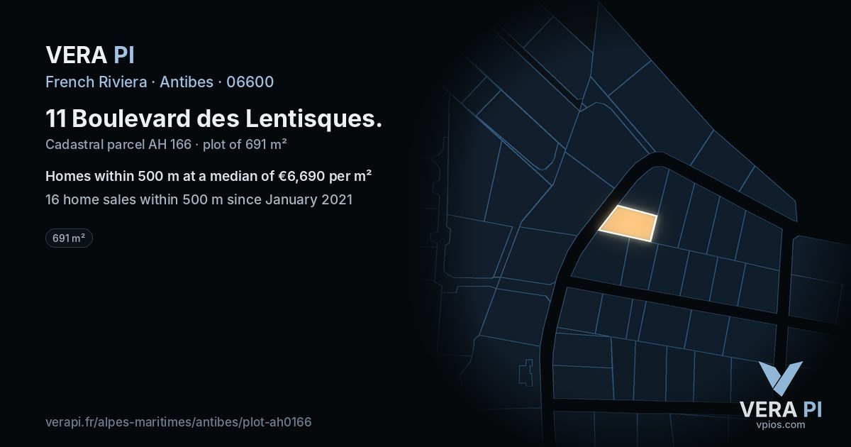 11 Boulevard des Lentisques, Antibes at night – the plot lit, the parcels around coloured by the prices near them