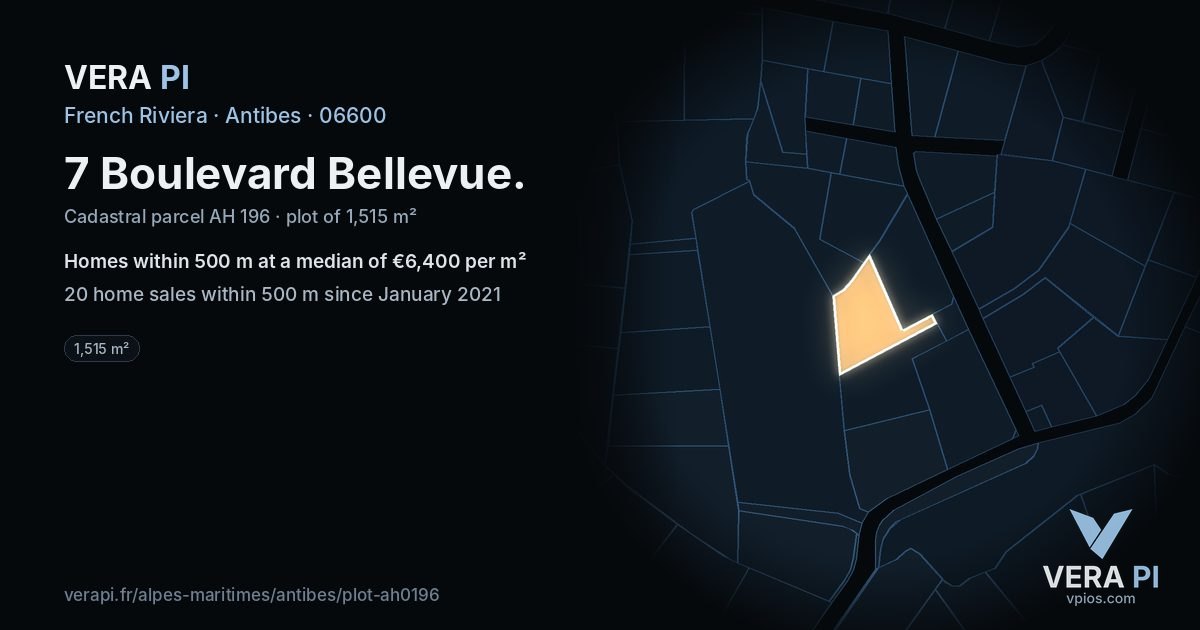 7 Boulevard Bellevue, Antibes at night – the plot lit, the parcels around coloured by the prices near them