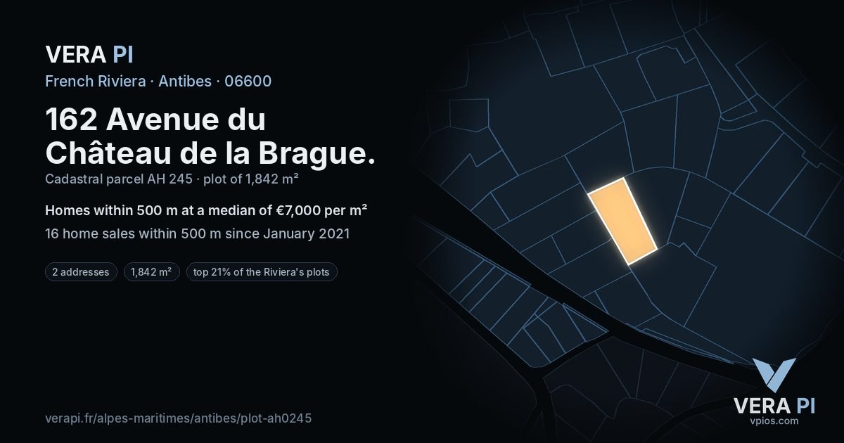 162 Avenue du Château de la Brague, Antibes at night – the plot lit, the parcels around coloured by the prices near them