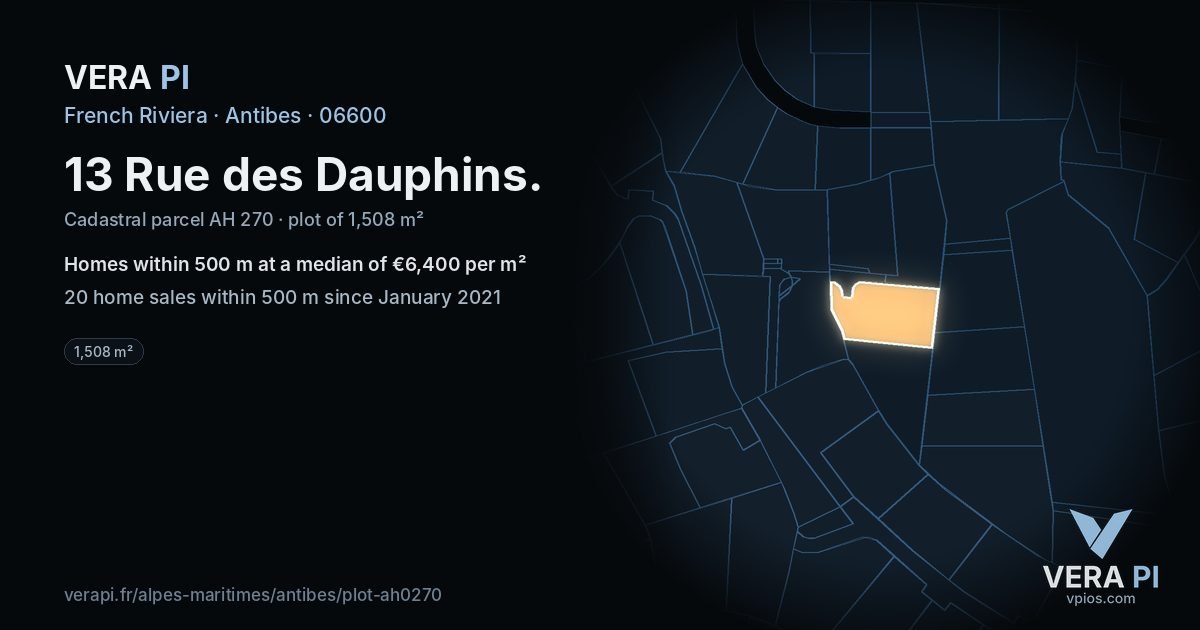 13 Rue des Dauphins, Antibes at night – the plot lit, the parcels around coloured by the prices near them