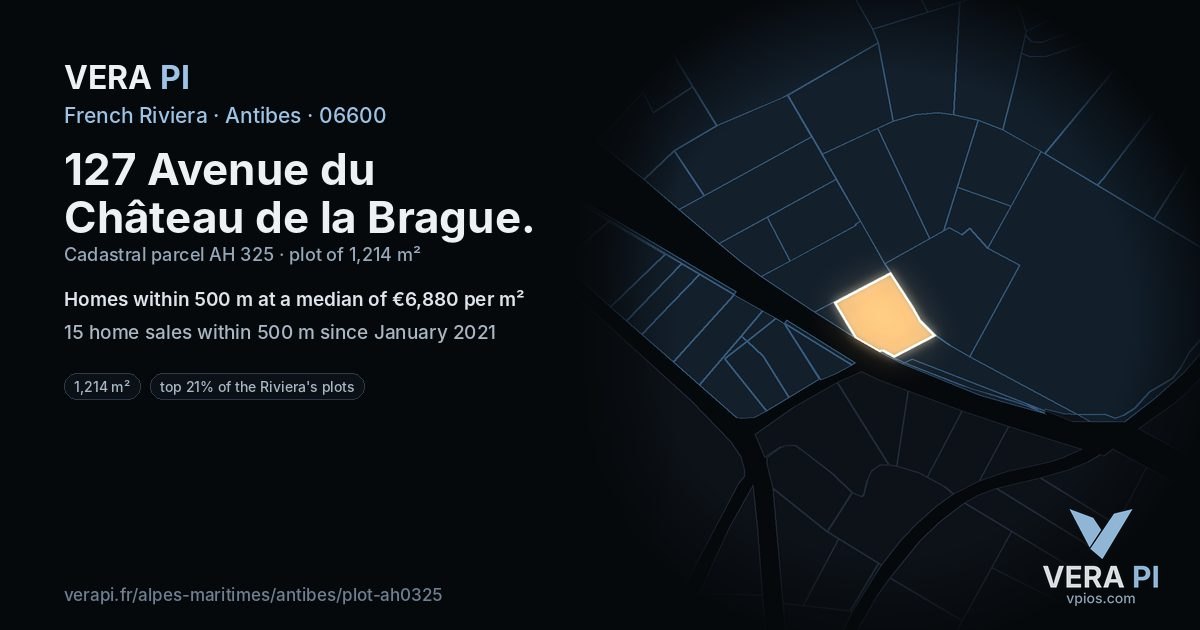 127 Avenue du Château de la Brague, Antibes at night – the plot lit, the parcels around coloured by the prices near them