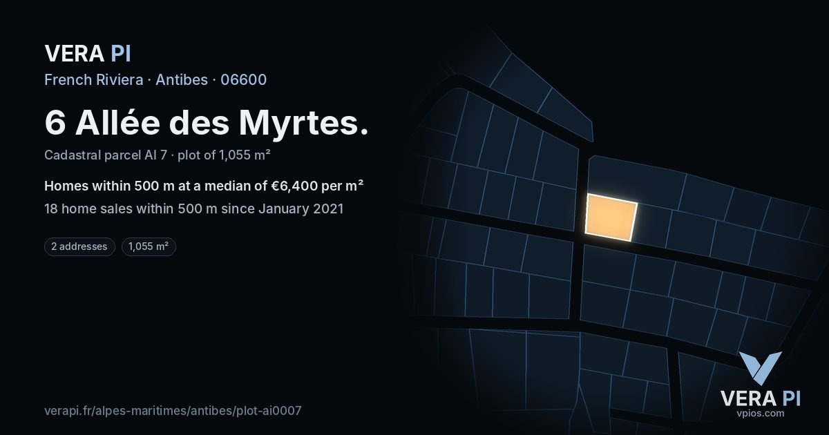 6 Allée des Myrtes, Antibes at night – the plot lit, the parcels around coloured by the prices near them