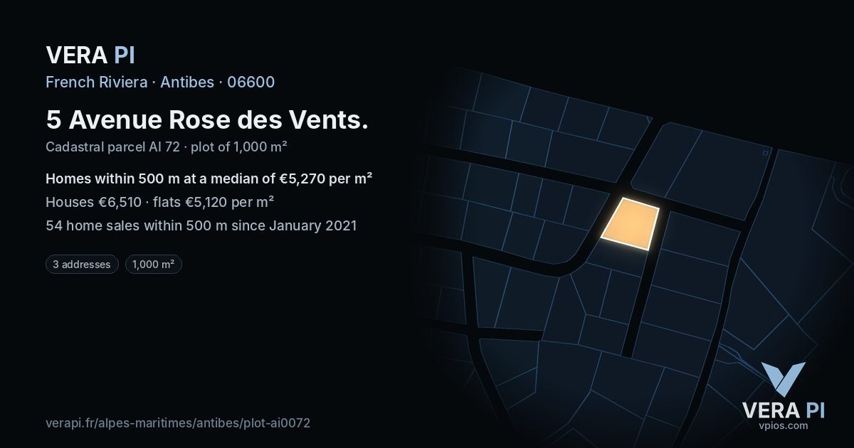 5 Avenue Rose des Vents, Antibes at night – the plot lit, the parcels around coloured by the prices near them