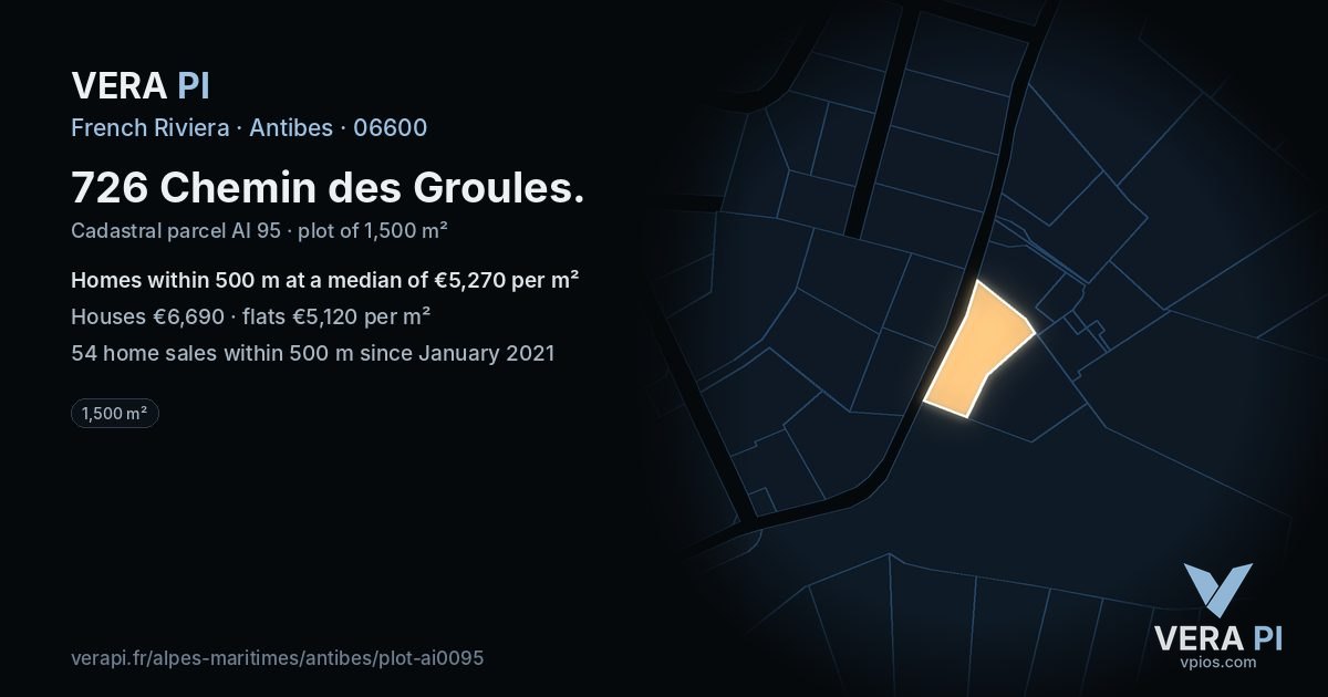 726 Chemin des Groules, Antibes at night – the plot lit, the parcels around coloured by the prices near them