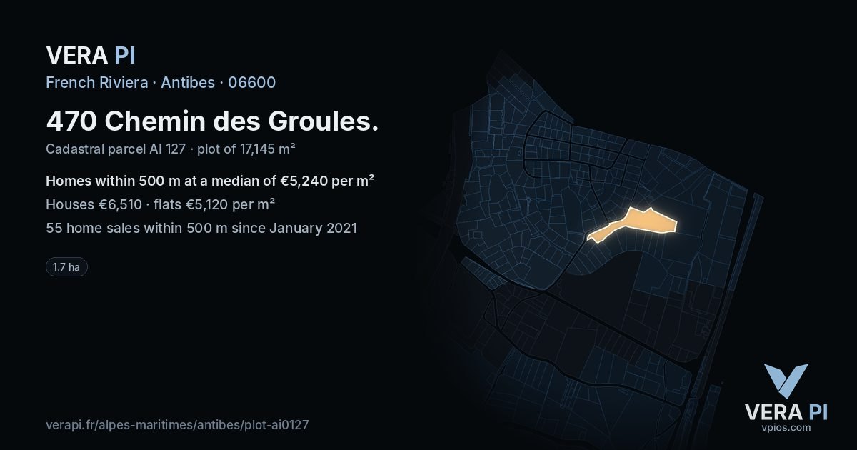 470 Chemin des Groules, Antibes at night – the plot lit, the parcels around coloured by the prices near them