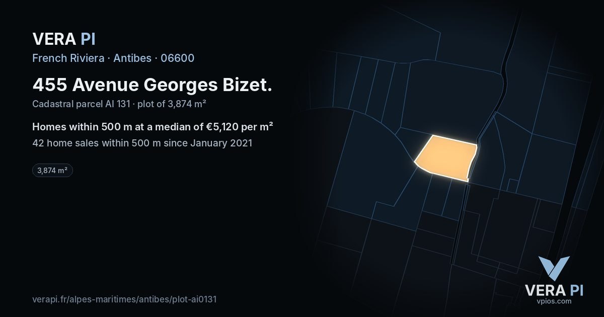 455 Avenue Georges Bizet, Antibes at night – the plot lit, the parcels around coloured by the prices near them