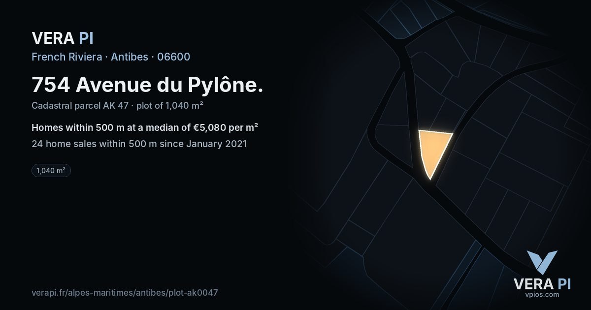 754 Avenue du Pylône, Antibes at night – the plot lit, the parcels around coloured by the prices near them