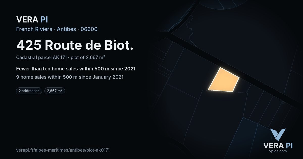 425 Route de Biot, Antibes at night – the plot lit, the parcels around coloured by the prices near them