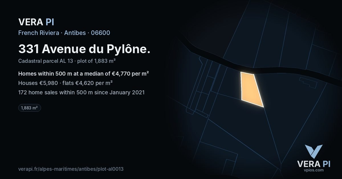 331 Avenue du Pylône, Antibes at night – the plot lit, the parcels around coloured by the prices near them