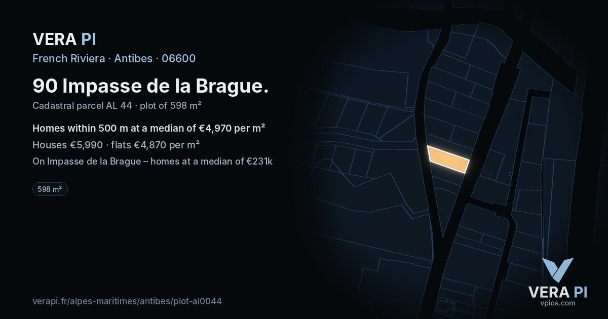 90 Impasse de la Brague, Antibes at night – the plot lit, the parcels around coloured by the prices near them