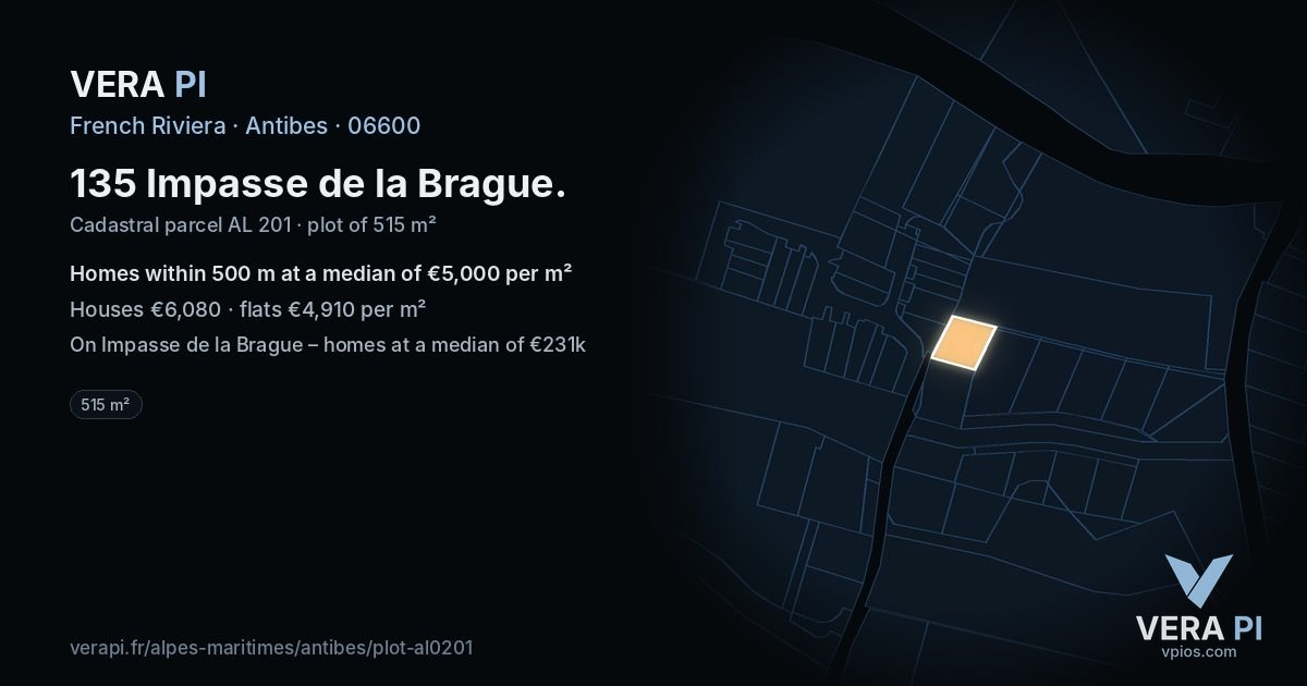 135 Impasse de la Brague, Antibes at night – the plot lit, the parcels around coloured by the prices near them