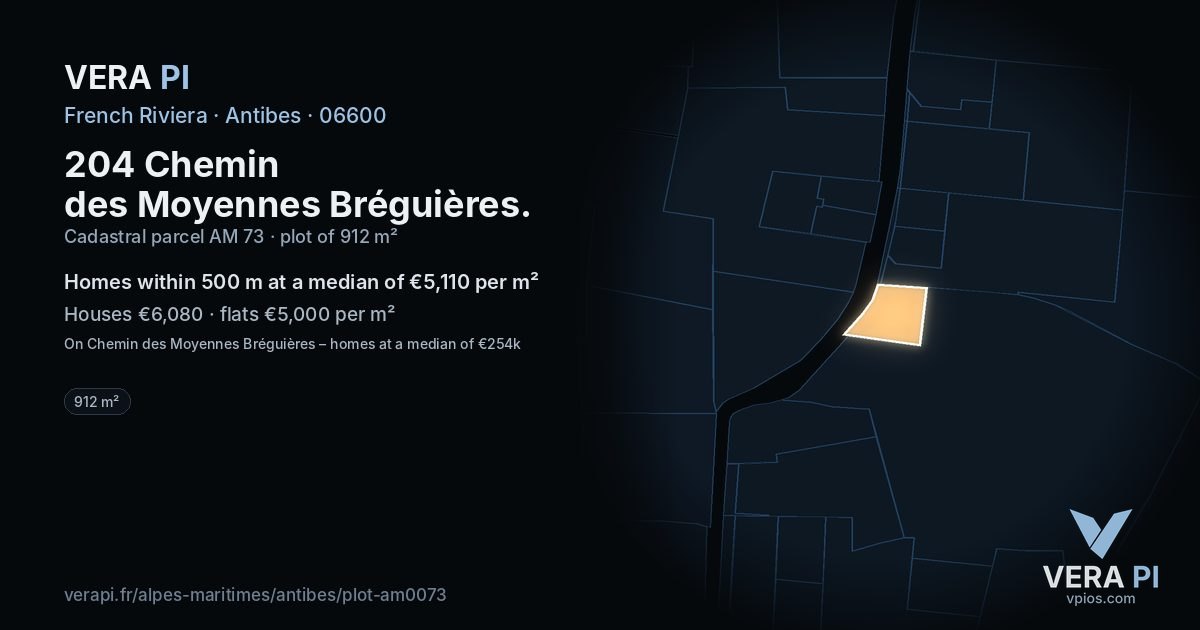 204 Chemin des Moyennes Bréguières, Antibes at night – the plot lit, the parcels around coloured by the prices near them