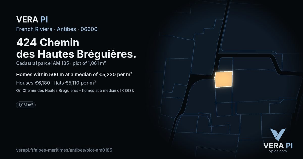 424 Chemin des Hautes Bréguières, Antibes at night – the plot lit, the parcels around coloured by the prices near them