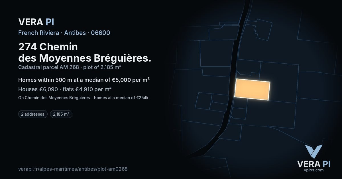 274 Chemin des Moyennes Bréguières, Antibes at night – the plot lit, the parcels around coloured by the prices near them