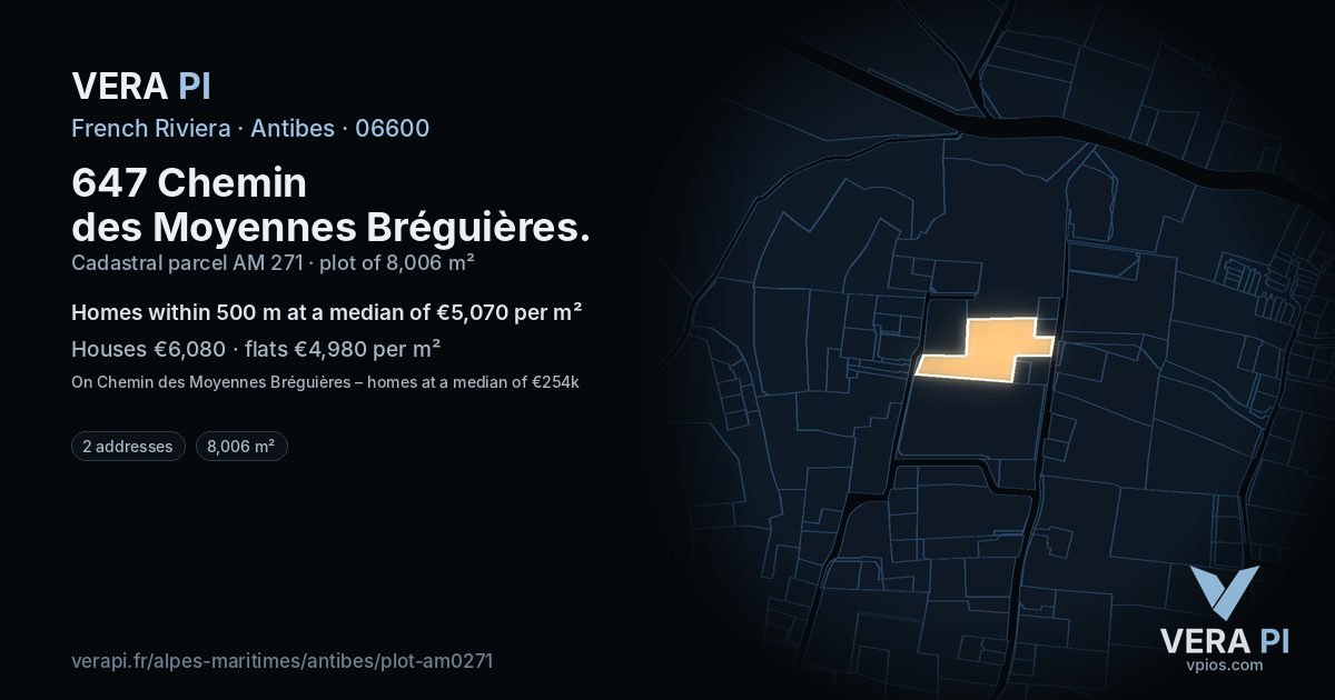 647 Chemin des Moyennes Bréguières, Antibes at night – the plot lit, the parcels around coloured by the prices near them
