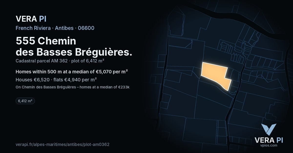 555 Chemin des Basses Bréguières, Antibes at night – the plot lit, the parcels around coloured by the prices near them