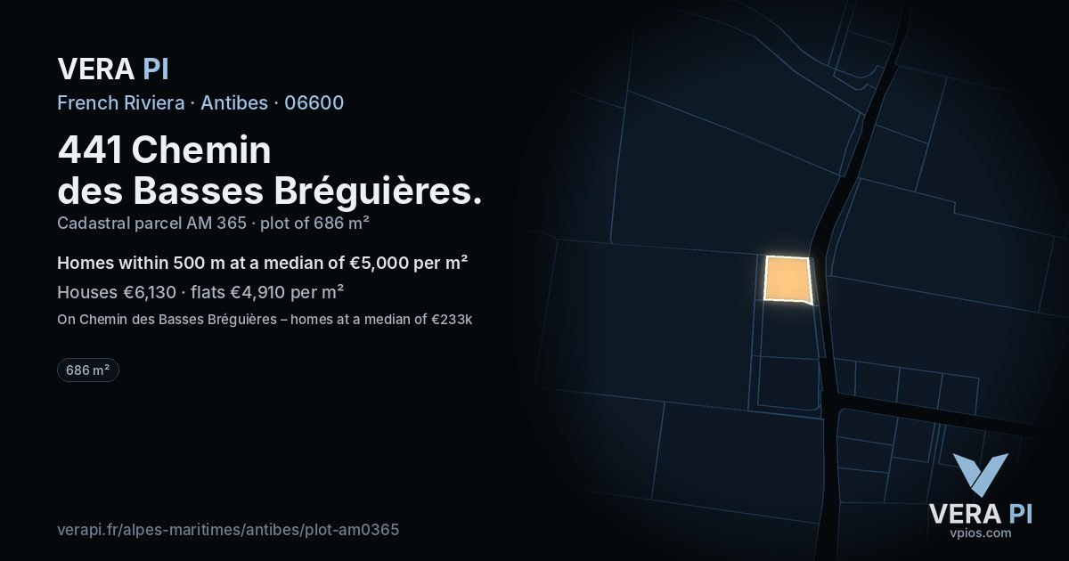 441 Chemin des Basses Bréguières, Antibes at night – the plot lit, the parcels around coloured by the prices near them