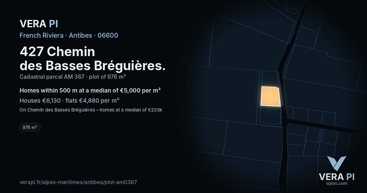 427 Chemin des Basses Bréguières, Antibes at night – the plot lit, the parcels around coloured by the prices near them
