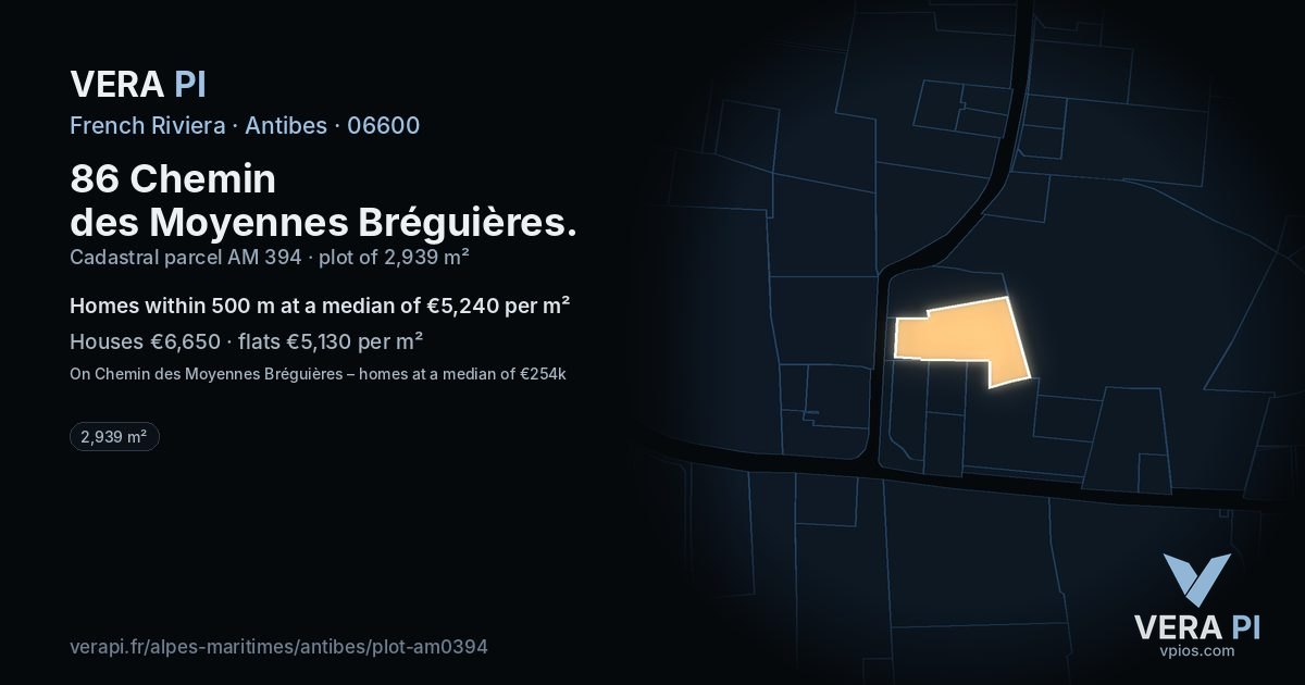 86 Chemin des Moyennes Bréguières, Antibes at night – the plot lit, the parcels around coloured by the prices near them