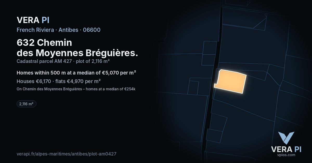 632 Chemin des Moyennes Bréguières, Antibes at night – the plot lit, the parcels around coloured by the prices near them