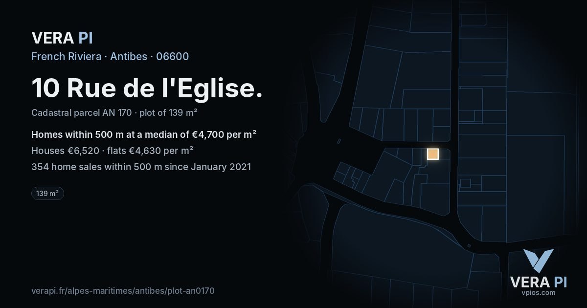 10 Rue de l'Eglise, Antibes at night – the plot lit, the parcels around coloured by the prices near them