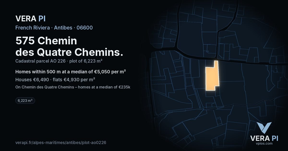 575 Chemin des Quatre Chemins, Antibes at night – the plot lit, the parcels around coloured by the prices near them