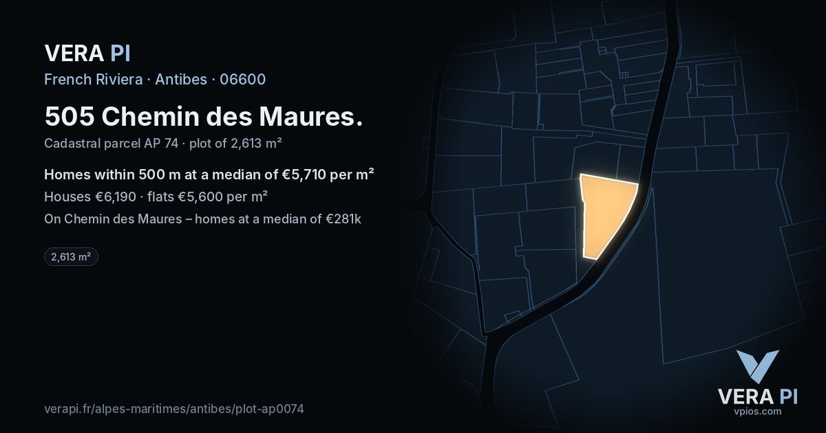 505 Chemin des Maures, Antibes at night – the plot lit, the parcels around coloured by the prices near them