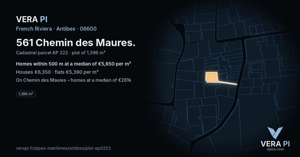 561 Chemin des Maures, Antibes at night – the plot lit, the parcels around coloured by the prices near them