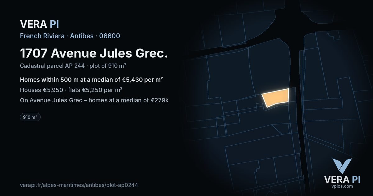 1707 Avenue Jules Grec, Antibes at night – the plot lit, the parcels around coloured by the prices near them