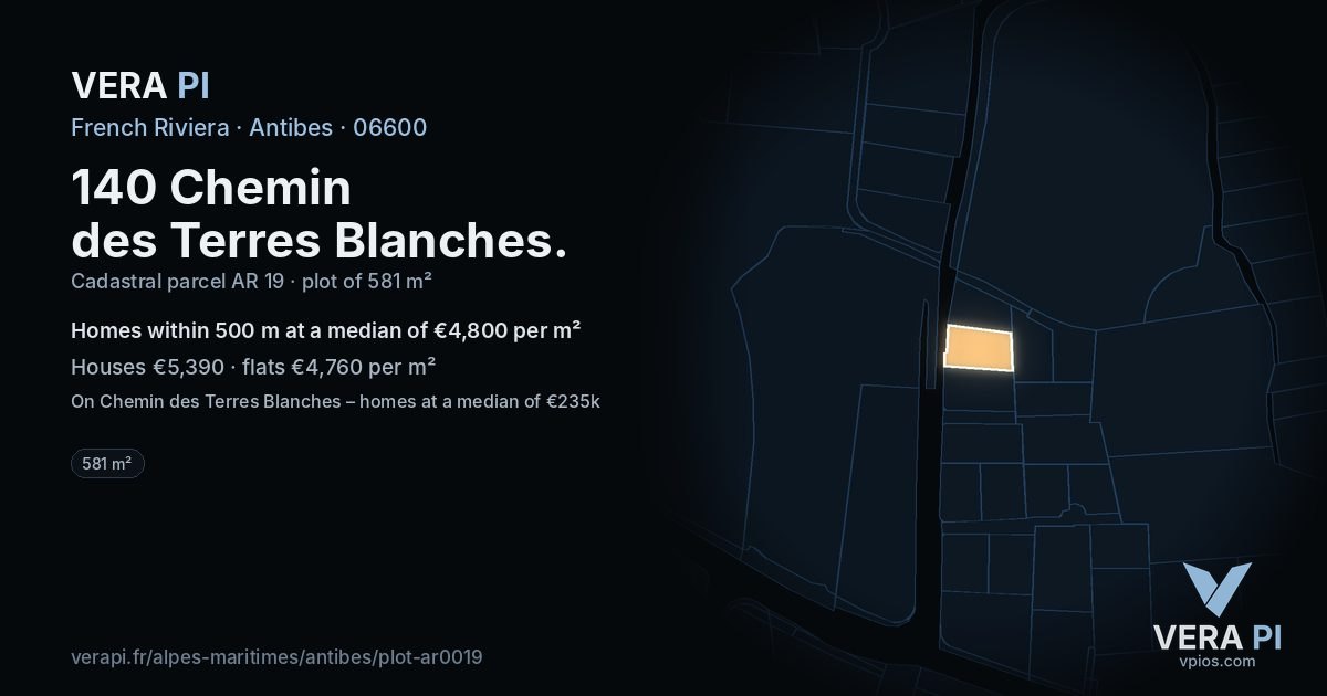 140 Chemin des Terres Blanches, Antibes at night – the plot lit, the parcels around coloured by the prices near them