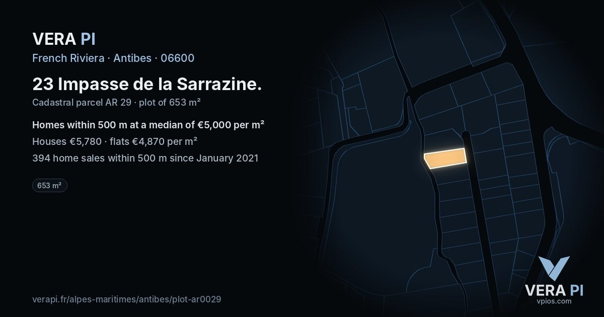 23 Impasse de la Sarrazine, Antibes at night – the plot lit, the parcels around coloured by the prices near them
