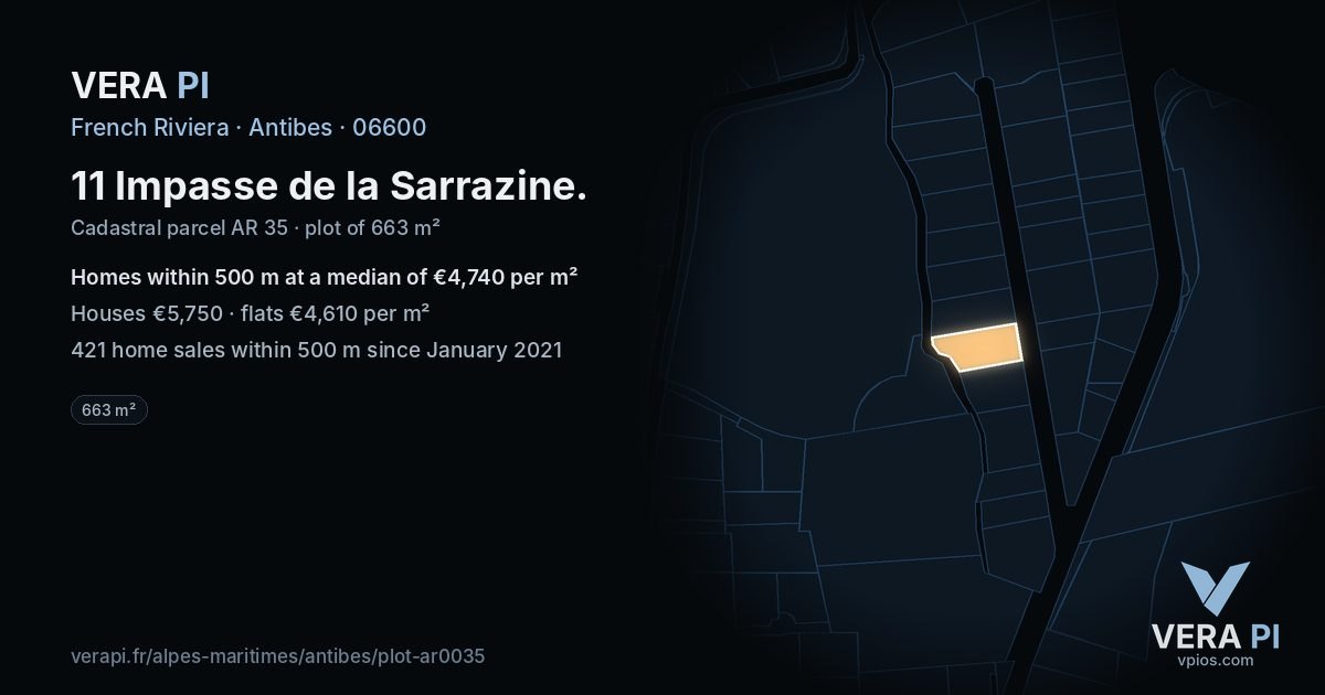 11 Impasse de la Sarrazine, Antibes at night – the plot lit, the parcels around coloured by the prices near them