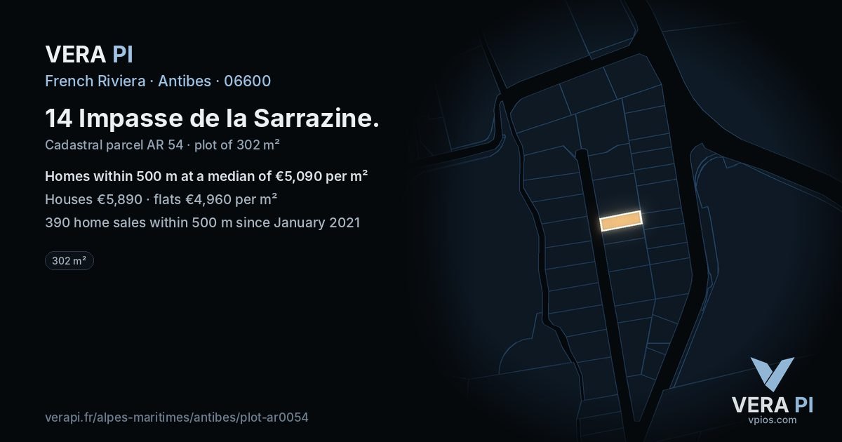 14 Impasse de la Sarrazine, Antibes at night – the plot lit, the parcels around coloured by the prices near them