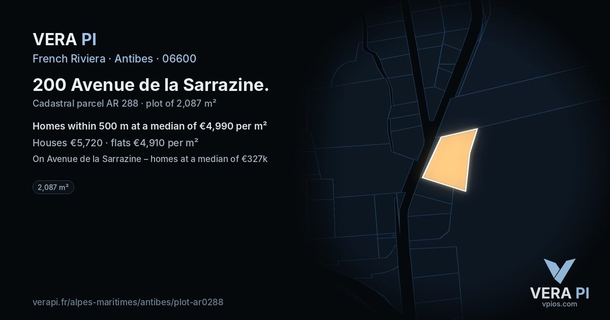 200 Avenue de la Sarrazine, Antibes at night – the plot lit, the parcels around coloured by the prices near them
