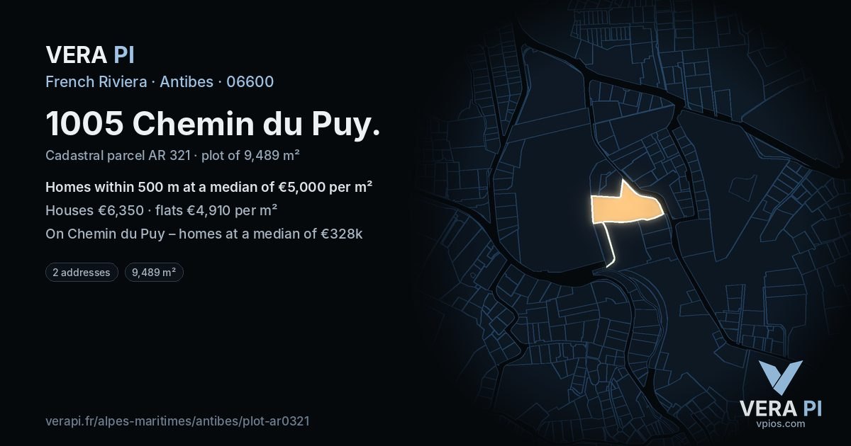 1005 Chemin du Puy, Antibes at night – the plot lit, the parcels around coloured by the prices near them