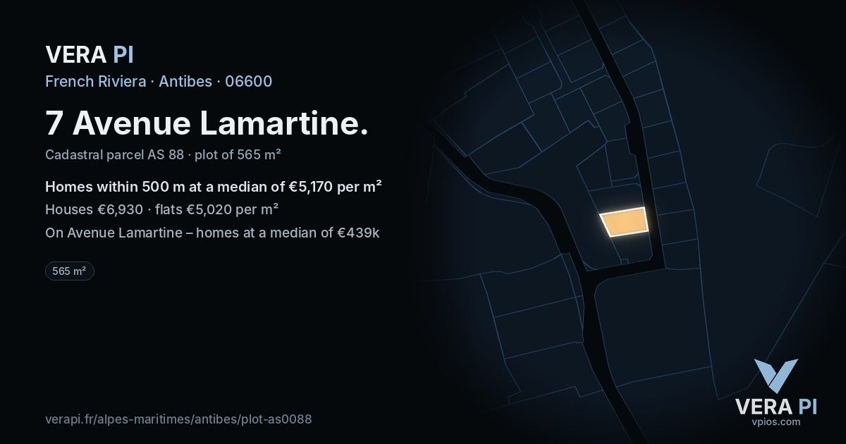7 Avenue Lamartine, Antibes at night – the plot lit, the parcels around coloured by the prices near them