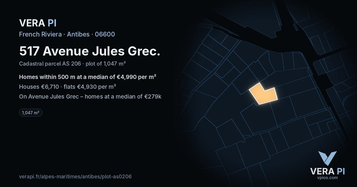 517 Avenue Jules Grec, Antibes at night – the plot lit, the parcels around coloured by the prices near them