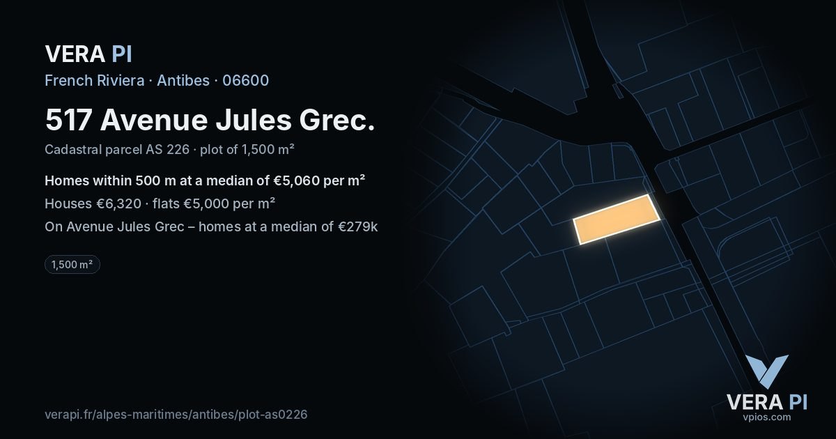 517 Avenue Jules Grec, Antibes at night – the plot lit, the parcels around coloured by the prices near them