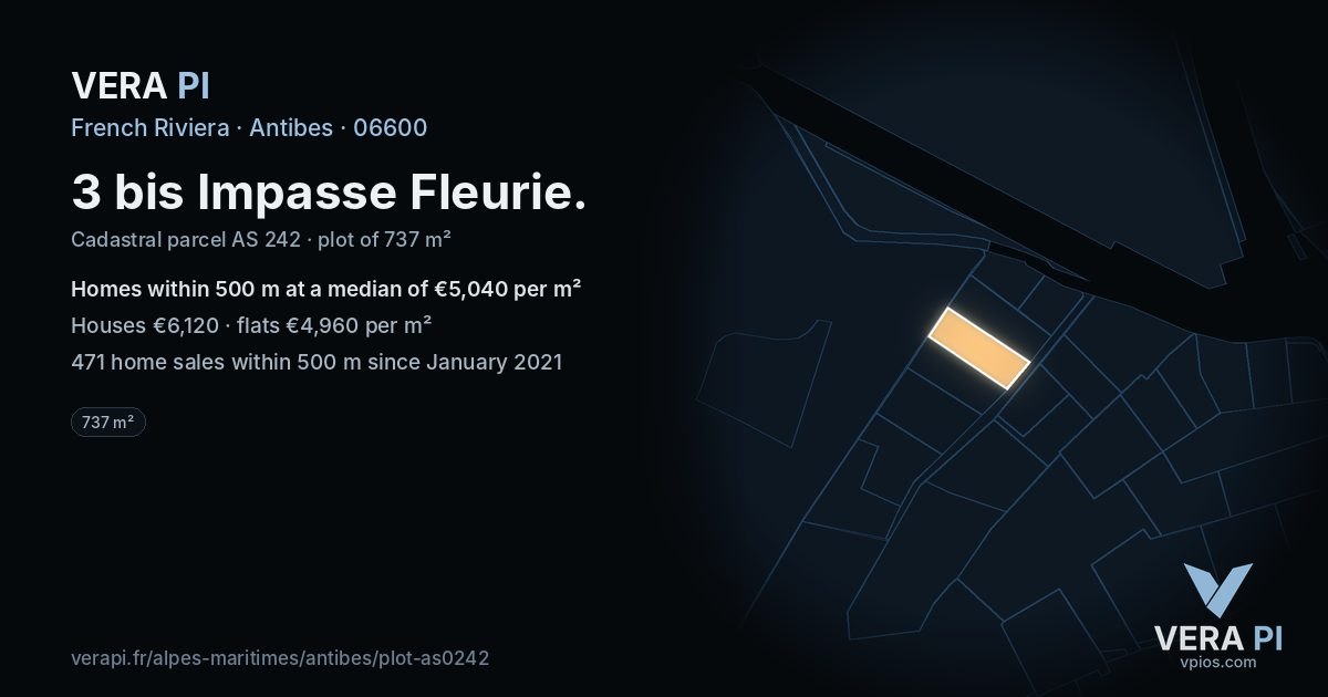 3 bis Impasse Fleurie, Antibes at night – the plot lit, the parcels around coloured by the prices near them