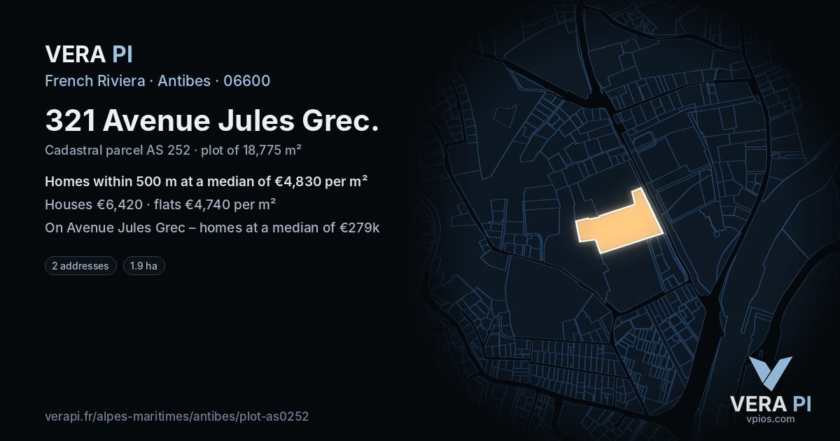 321 Avenue Jules Grec, Antibes at night – the plot lit, the parcels around coloured by the prices near them